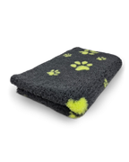 VET BED - 2 KLEUREN MET POOTJES - rol5 meterx150cm 31 verschillende