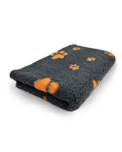 VET BED - 2 KLEUREN MET POOTJES - rol5 meterx150cm 31 verschillende