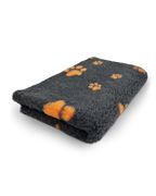 VET BED - 2 KLEUREN MET POOTJES - rol5 meterx150cm 31 verschillende